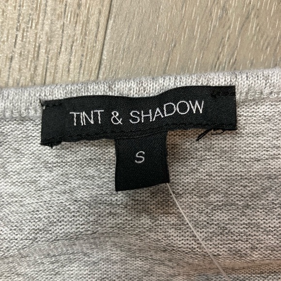NWT Woman’s Tint & Shadow sweater - Picture 6 of 8